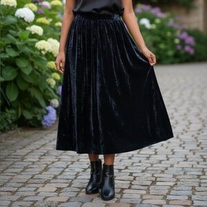 Vintage 80’s 1980’s EVAN PICONE Black Velvet Holiday Midi Skirt Sz 14